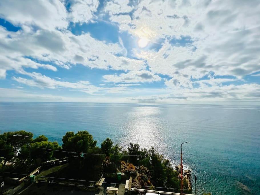 Suite Sunset 21 - Fronte Mare Sanremo Exterior photo