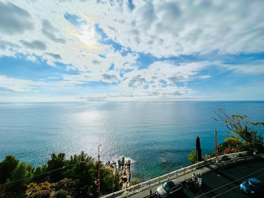Suite Sunset 21 - Fronte Mare Sanremo Exterior photo