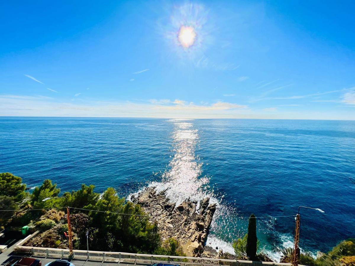 Suite Sunset 21 - Fronte Mare Sanremo Exterior photo